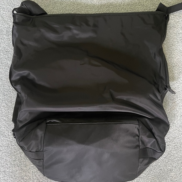 timbuk2 forge backpack tote sidewalk one size Flight Convertible Waist Size:55 - 67 cm Accessories-Bags-JY0997 Don't get SCAMMED WISH.COM A multifunctional tote made
